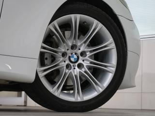 BMW 5シリーズ ５３０ｉＡ　Ｍスポーツ・パッケージ　ＬＣＩモデル　ガラスサンルーフの画像6