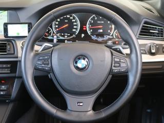 BMW M5 ベースグレード ガラスサンルーフ 電動トランク ブラックレザー 純正HDDナビ バック&トップビュー シートベンチレーション&ヒーターの画像15