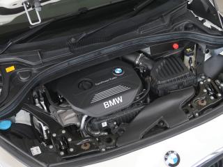 BMW 2シリーズ 218iAアクティブツアラー セレブレーションエディション・ファッショニスタ ベージュレザー 電動リアゲートの画像10