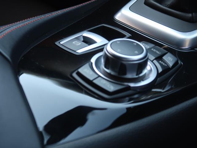 BMW Z4 Ｓ－Ｄｒｉｖｅ２０ｉ　Ｍスポーツ・パッケージ　ＬＣＩモデル　デザインピュアトラクションインテリアの画像17
