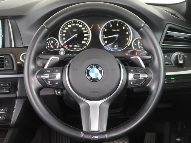 BMW 5シリーズ アクティブハイブリッド5 Mスポーツ・パッケージ LCIモデル 3Dデザイン車高調 Dアシストプラス LEDヘッドライト ブラックレザーシートの画像15