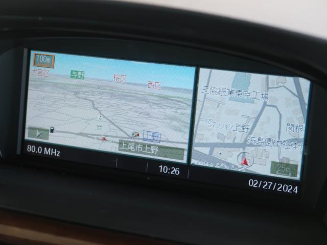 BMW M5 LCIモデル　ウッドパネル　コンフォートアクセス　ガラスサンルーフ　ブラックレザーの画像15