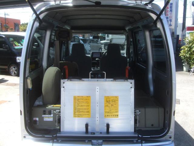 ダイハツ ハイゼットカーゴ スローパーリヤシートレス仕様 補助シート 電動巻　ナビ　Bモニタの画像13