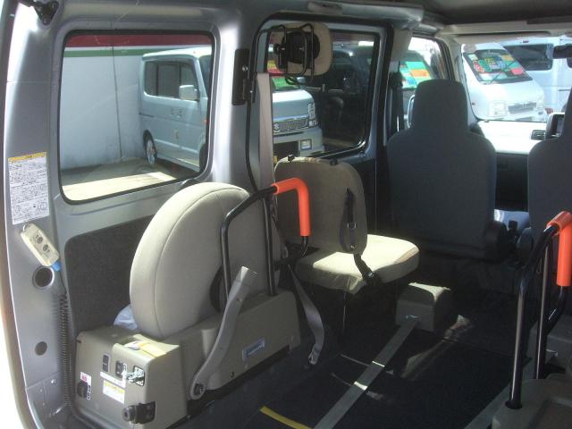 ダイハツ ハイゼットカーゴ スローパーリヤシートレス仕様 補助シート 電動巻　ナビ　Bモニタの画像16