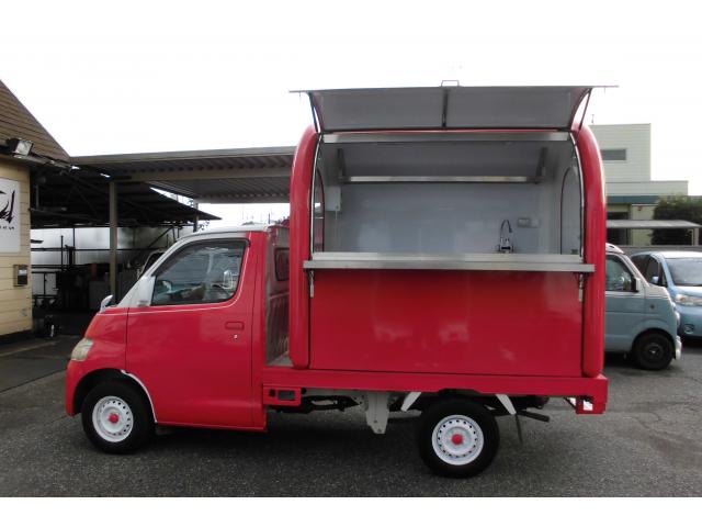 トヨタ タウンエーストラック キッチンカー　キャンピングカーの画像3