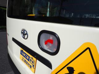 トヨタ ハイエースワゴン 幼児バス　スクールバス　幼児バス　大人２名幼児１２名乗り　非常口　オートステップ　ダブルエアコン　ダブルヒーター　普通免許の画像3