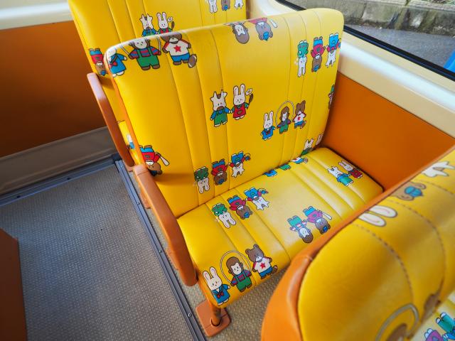 トヨタ ハイエースワゴン 幼児バス 園児バス スクールバス 乗車定員大人4名幼児16名 オートステップ 非常口 中型免許が必要ですの画像17