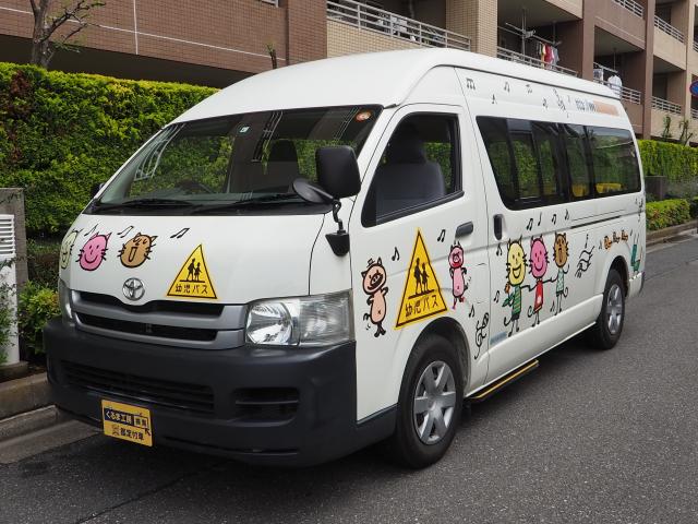 トヨタ ハイエースコミューター 幼児バス　園児バス　スクールバス　大人４名幼児１８名　オートステップ　非常口　中型免許　Ｎｏｘ　ＰＭ適合車の画像1