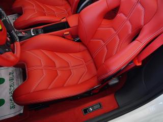 フェラーリ 488 スパイダー カーボンレーシングシートの画像15
