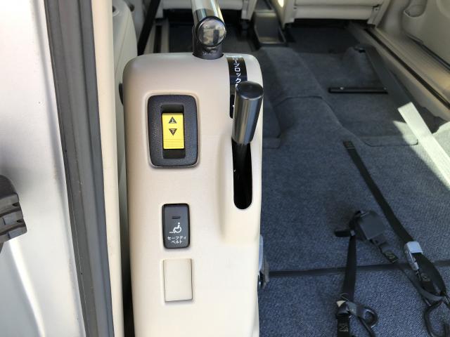 トヨタ シエンタ 福祉車両 ニールダウン式 スローパー ナビ ETC 8N3人乗りの画像8