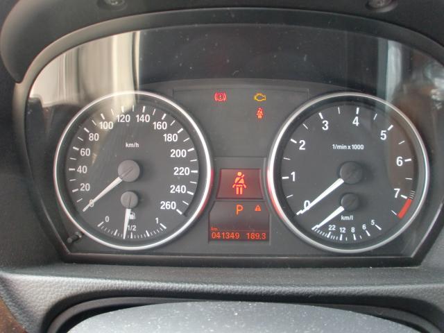 BMW 3シリーズ 330i ダイナミックPKGの画像5