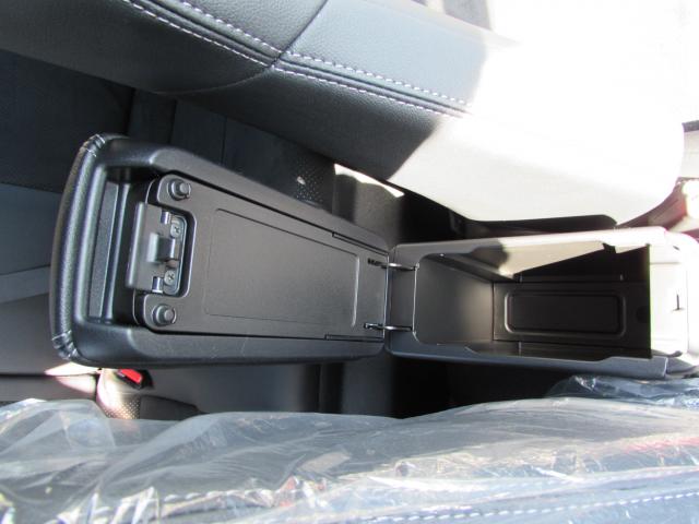 トヨタ アクア 1.5G GR SPORT"17インチパッケージ"◆新車◆最新地デジフルセグ内蔵ナビバックカメラの画像16