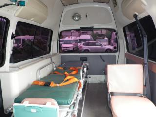 トヨタ グランビア 救急車 超低走行の画像12