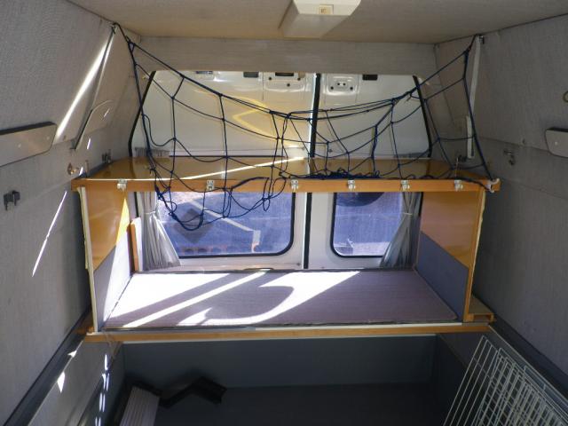 いすゞ エルフUT バン 車中泊  移動事務室の画像13