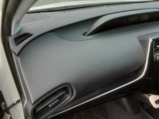 トヨタ プリウス S LEDヘッドランプの画像15