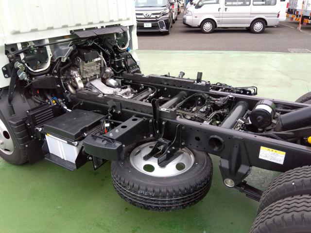 三菱 キャンター 3.0Dターボ 2t強化ダンプ 全低床 登録済未使用車の画像9